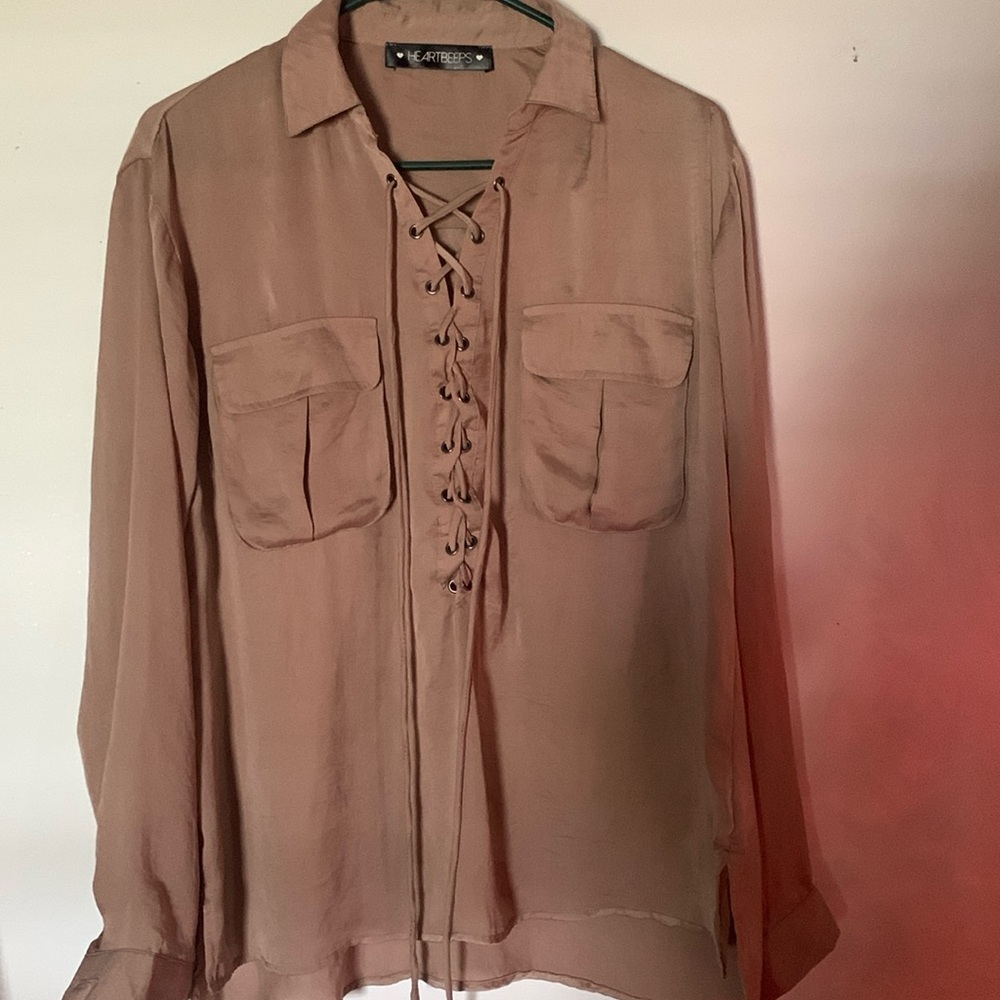 Heartbeeps renaissance tie up polyester blouse with pockets sz medium